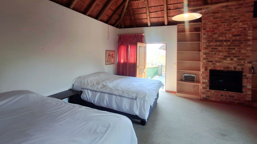 4 Bedroom Property for Sale in Boschenvaal River Front Lodges Free State